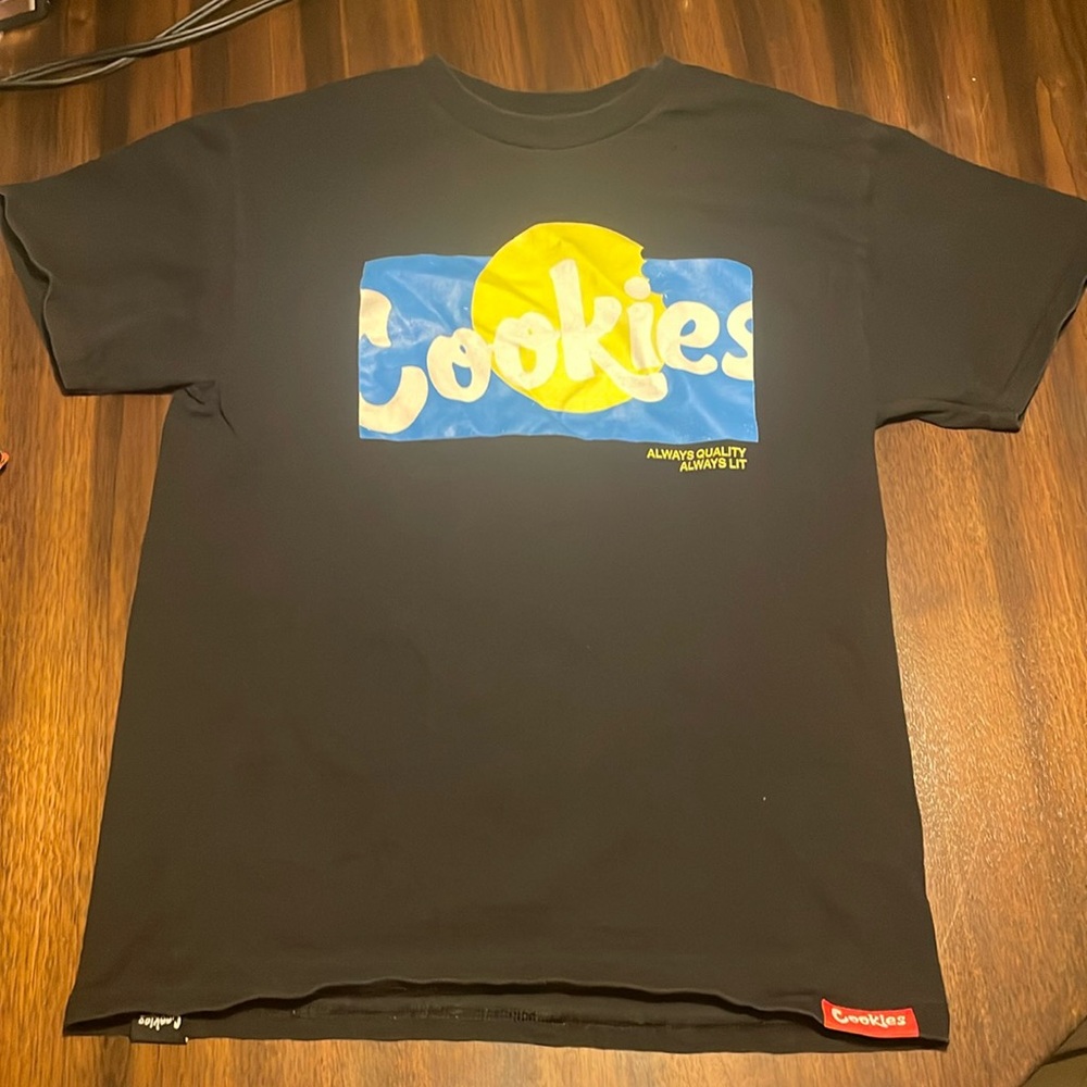 Black cookies shirt